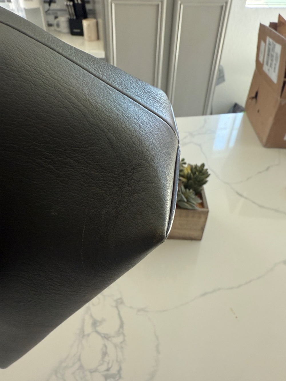 100% Authentic Fendi By The Way Leather Crossbody with Python-Trim Accent - Picture 3 of 11
